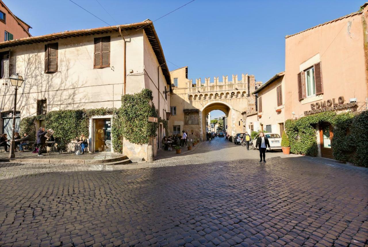 Enchanting Loft In Trastevere Rome Exterior photo