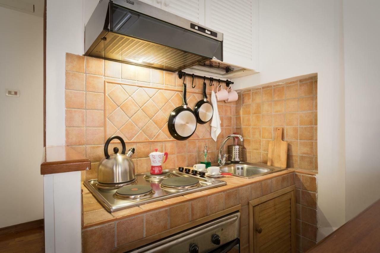 Enchanting Loft In Trastevere Rome Exterior photo